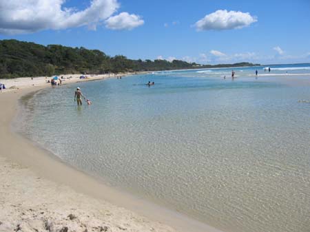 01b Cylinder beach lagoon