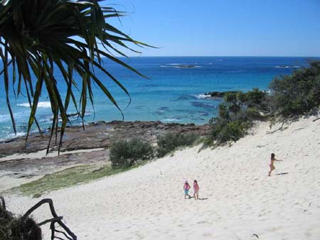 05d Straddie kids and sandhills